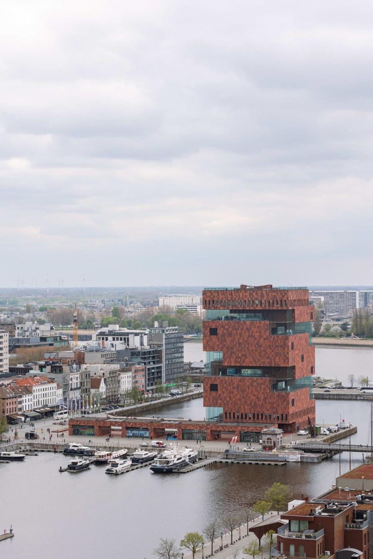 Huswell - With Beautiful View Of * Antwerpen